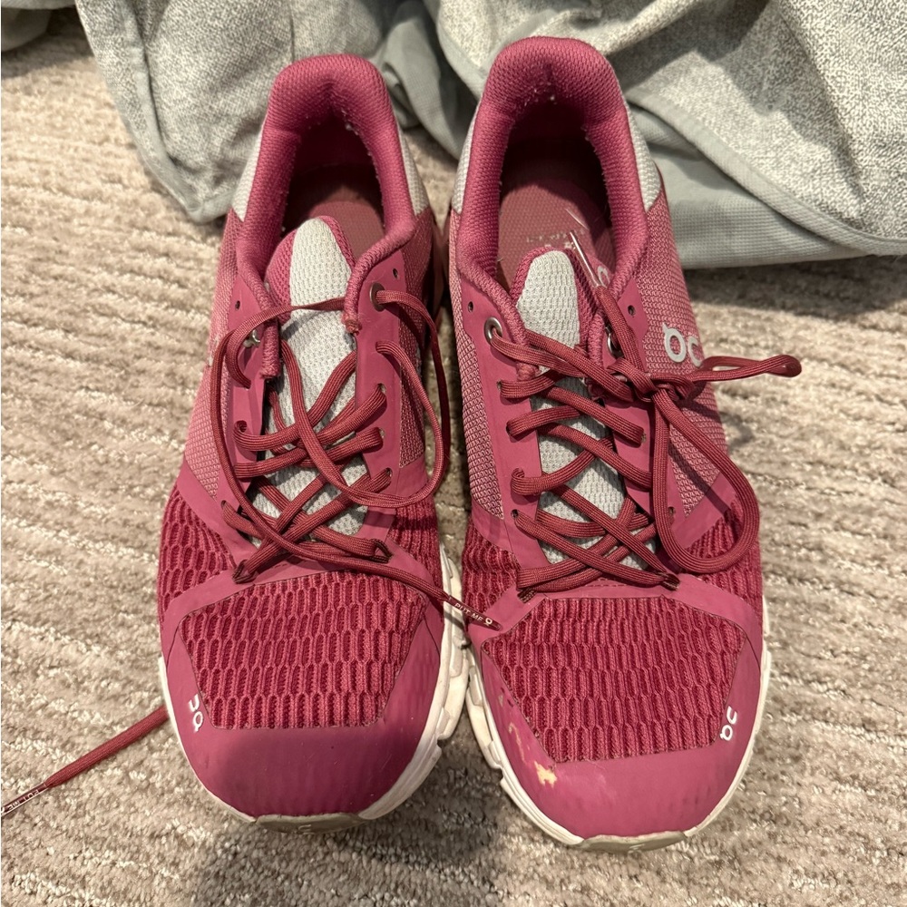 On Running berry color Athletic Shoes Lightweight Performance